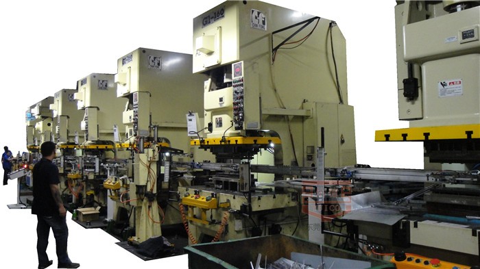 使用沖壓機械手實現(xiàn)自動化有哪些優(yōu)勢？